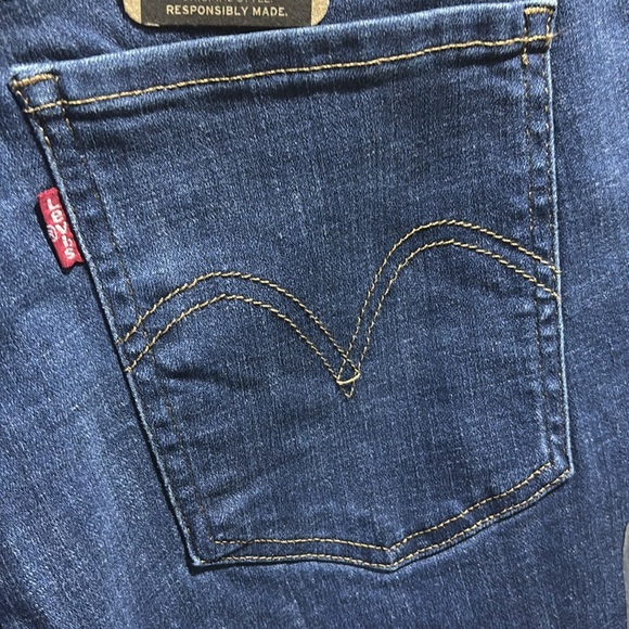 Levi Strauss mid length & rise hyper soft,slim through hip,cuffed 5 pocket - Picture 7 of 11